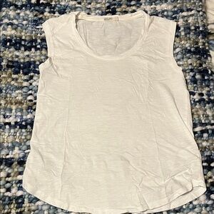 Barefoot Dreams Malibu Collection White Cap Sleeve Tee